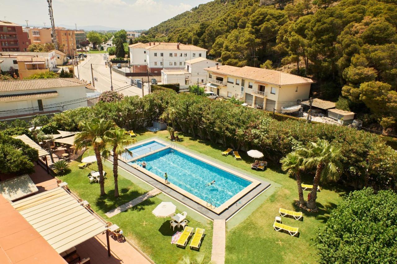 Checkin Flamingo Hotel L'Estartit Exterior foto